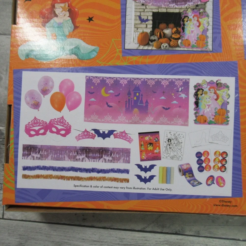 Halloween/Party 200 Piece Disney Princess Trunk or Treat Party Decorating Kit